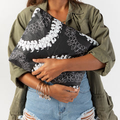 MAX Pouch | Puakenikeni