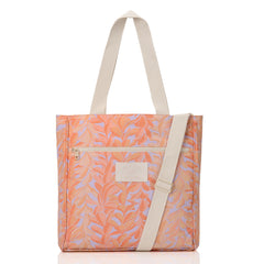 Keep It Light Daily Tote | Lei Stand