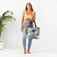 Day Tripper | Flora