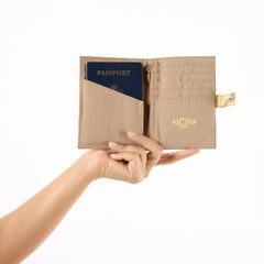 Passport Holder | Puakenikeni Buds